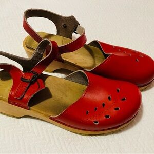Sven Swedish Red Leather Clogs